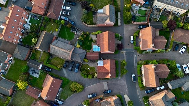 Independent Property Valuations: CGT, SMSF and stamp duty explained » independent property valuation Aerial view of a suburban street with houses, driveways and gardens