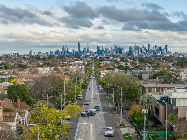 Skyline of Melbourne older properties